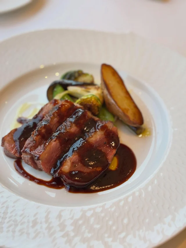 .
【レストラン研修】

ご近所のフレンチレストラン🍽️
いつも疑問に応えてくださるシェフとマダム💕
先日もお世話になりました。
大変美味しくいただきました♪
ご馳走様でした✨

@contrast.lys 

______________________________

LUXURY HOLIDAY
WITH DOGS

-愛犬と過ごす贅沢な休日-

🐕🐕🐕

アルマガーデンドッグスは
八ヶ岳にひっそりと佇む

コテージとログハウスの全2棟で、それぞれ1日1組限定

代官山、渋谷のレストランで修業したオーナーシェフがフレンチのコースをご提供
わんちゃんもご一緒に

-日常を忘れて愛犬との贅沢な時間をお過ごしください-

🐕🍽️🏡 @arumagardendogs

＝＝＝＝＝＝＝＝＝＝＝＝＝＝＝＝

【ご予約はこちらから✍️】

💻▽オフィシャルサイト予約フォーム
プロフィールにリンクしているホームページからどうぞ🏷️

【お問い合わせなどはお気軽に🐕】

📞0551-45-7679

＝＝＝＝＝＝＝＝＝＝＝＝＝＝＝＝

ARUMA GARDEN DOGS
-アルマガーデンドッグス-

【住所】
📍山梨県北杜市大泉町西井出8240-6520

【電話番号】
📞0551-45-7679

______________________________

#アルマガーデンドッグス #ペットと泊まれる宿 #愛犬と泊まれる宿 
#ワンコとお出かけ #わんことお出かけ 
天然芝 専用ドッグラン ドッグラン完備 プライベートドッグラン
1日1組 プライベートコテージ  ラグジュアリーホテル ログハウス コテージ ホテル 
アフタヌーンティー 北杜市ランチ オーベルジュ
フランス料理 八ヶ岳フレンチレストラン オーベルジュ 北杜市フレンチ
ガーデン バラ好きな人と繋がりたい
八ヶ岳 北杜市 山梨県