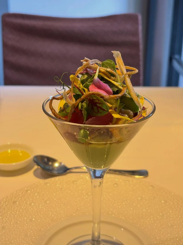 .
【レストラン研修】

何年も前からずっと伺いたかったレストラン。地域に愛されるお店でした。
手間を惜しまず丁寧に仕上げるお料理に刺激をいただきました。
優しいシェフのお人柄とスタッフの方々の笑顔が素敵でした✨

@infusion_setagaya 

______________________________

LUXURY HOLIDAY
WITH DOGS

-愛犬と過ごす贅沢な休日-

🐕🐕🐕

アルマガーデンドッグスは
八ヶ岳にひっそりと佇む

コテージとログハウスの全2棟で、それぞれ1日1組限定

代官山、渋谷のレストランで修業したオーナーシェフがフレンチのコースをご提供
わんちゃんもご一緒に

-日常を忘れて愛犬との贅沢な時間をお過ごしください-

🐕🍽️🏡 @arumagardendogs

＝＝＝＝＝＝＝＝＝＝＝＝＝＝＝＝

【ご予約はこちらから✍️】

💻▽オフィシャルサイト予約フォーム
プロフィールにリンクしているホームページからどうぞ🏷️

【お問い合わせなどはお気軽に🐕】

📞0551-45-7679

＝＝＝＝＝＝＝＝＝＝＝＝＝＝＝＝

ARUMA GARDEN DOGS
-アルマガーデンドッグス-

【住所】
📍山梨県北杜市大泉町西井出8240-6520

【電話番号】
📞0551-45-7679

______________________________

#アルマガーデンドッグス #ペットと泊まれる宿 #オーベルジュ#八ヶ岳 #専用ドッグラン